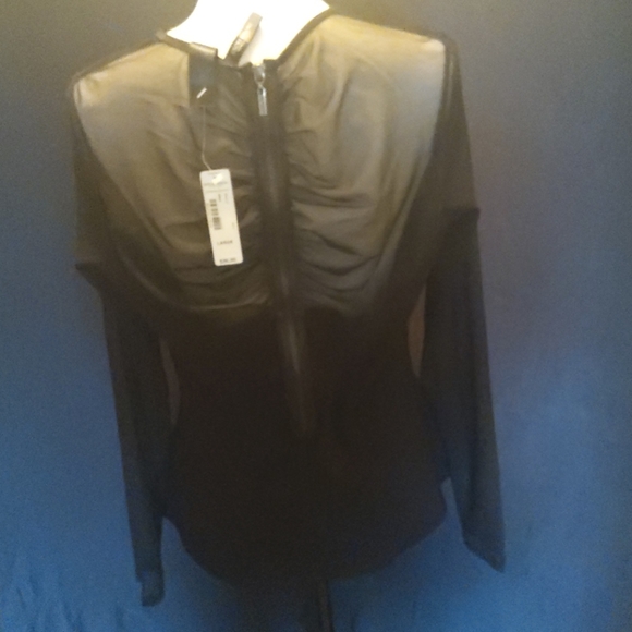 Bisou Bisou Blouse - Picture 7 of 8